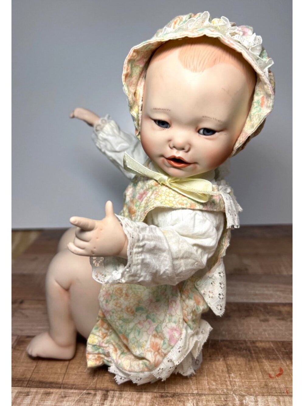 Yolanda Bello "Baby Lisa" Porcelain Doll – 1991 Limited Edition, MIB